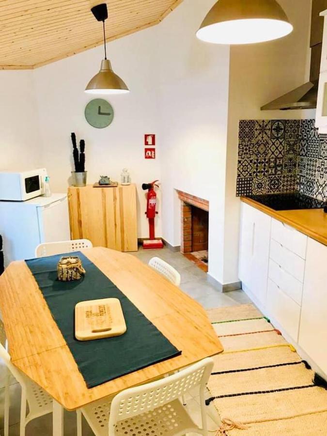 Casa Do Penedo - Um Segredo Na Serra Da Estrela Quintas de Baixo ภายนอก รูปภาพ
